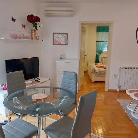 Suzy Apartmán Pula